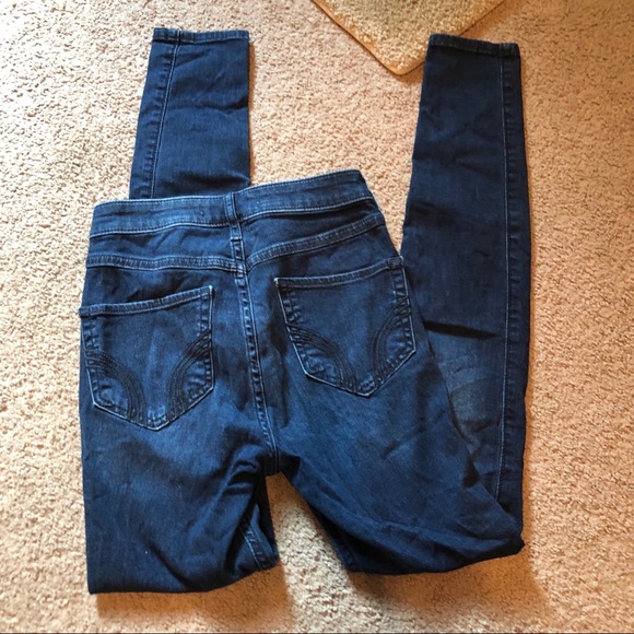 Hollister Jegging Style Skinny Jeans - Picture 2 of 3